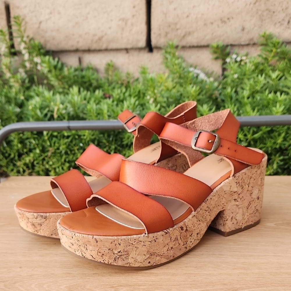Seychelles Tan Platform Sandals with Cork Sole Size 7.5 NWOT